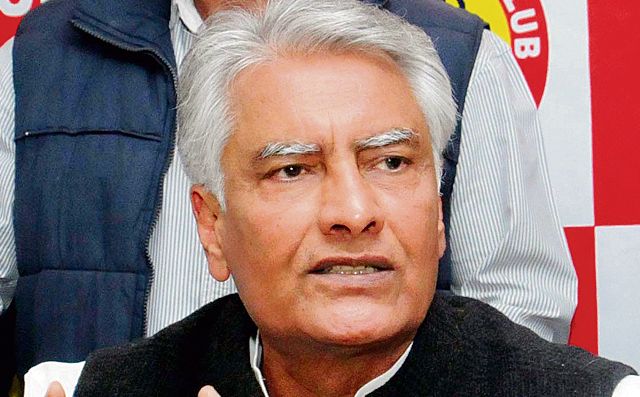 Sunil Jakhar takes a jibe at Punjab government for no print ad on Indira death anniversary