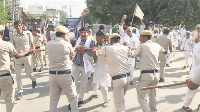 Haryana Agriculture Minister JP Dalal faces farmers’ protest