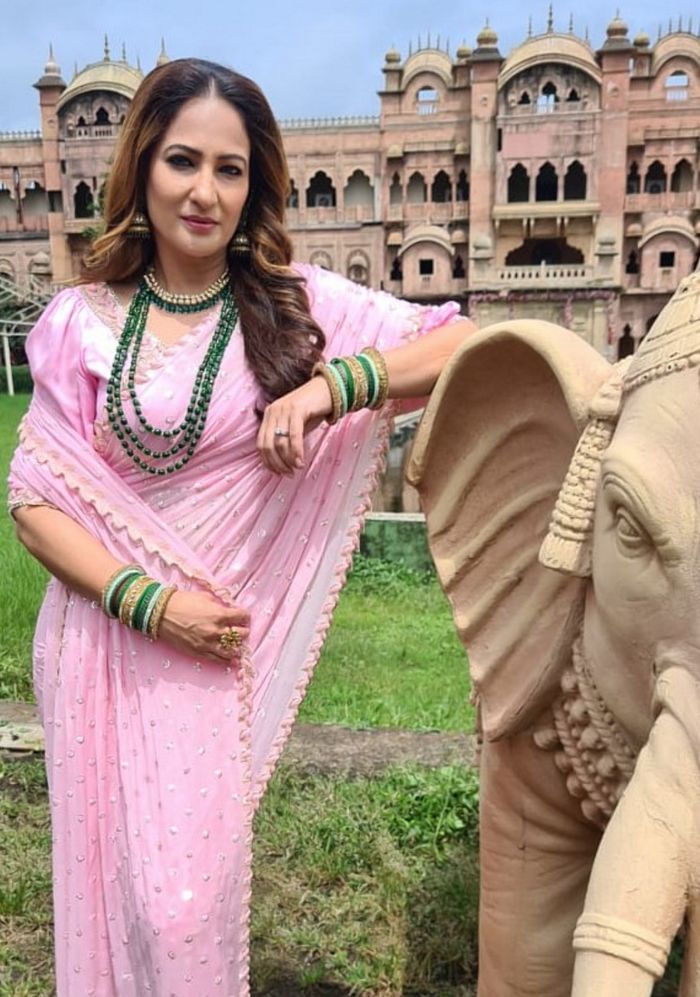 Rakshanda Khan looks royal in Tere Bina Jiya Jaye Na
