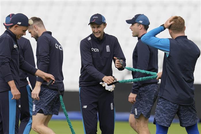England players 'desperate' to go to Australia for Ashes: Chris Woakes