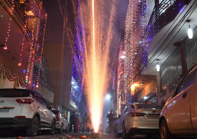 Open house: What steps should administration take to ensure cracker ban on Diwali?