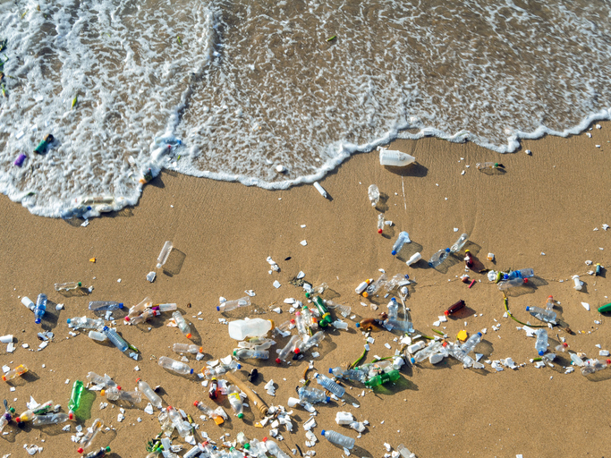 80% of rubbish found on Australian beaches is plastic waste