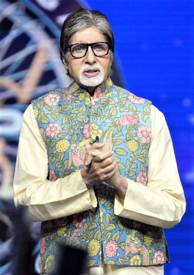 Big B shoots with fractured toe