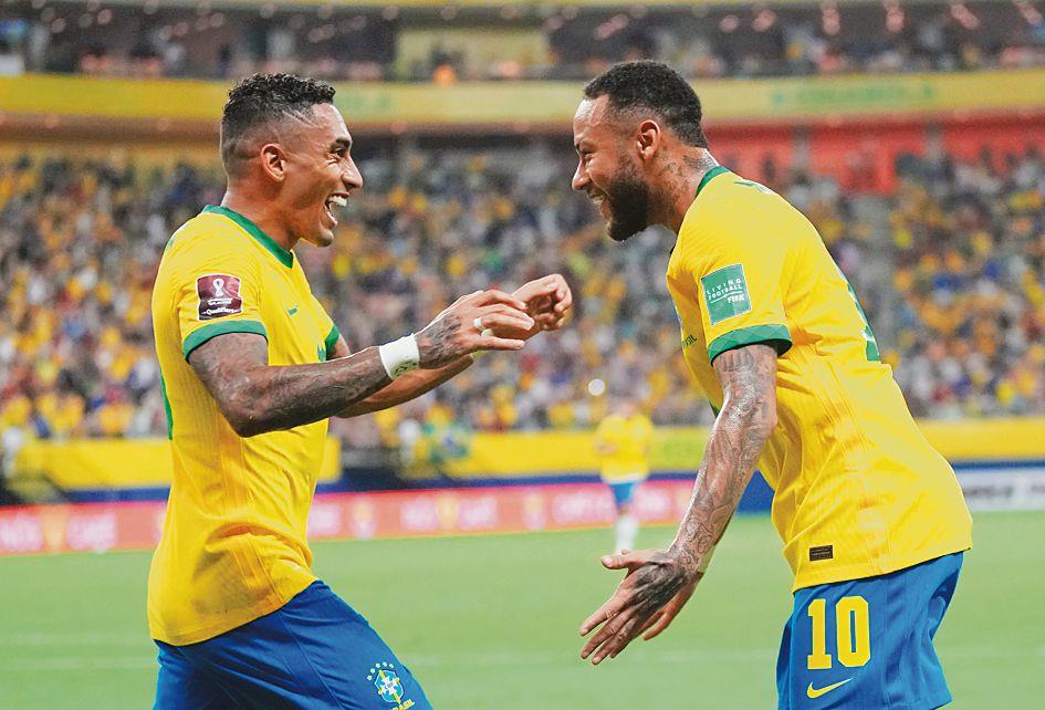 Neymar finally finds joy in Brazil shirt