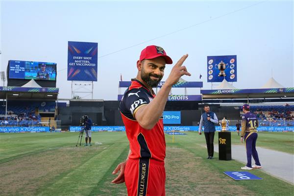 Kohli has given RCB kind of profile, very few could give their franchise: Gavaskar