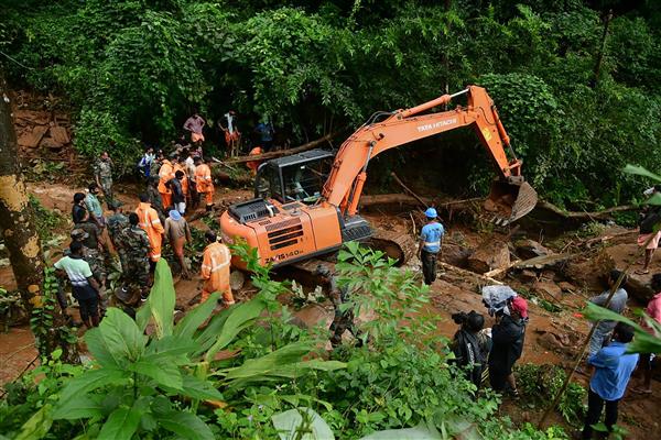 Kerala landslide toll touches 18 as rescuers dig deeper