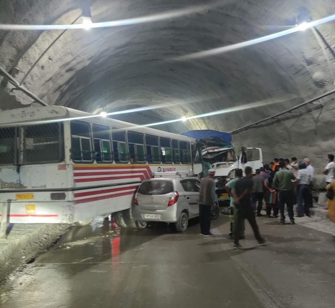 One dead, 15 injured in bus-truck collision in Mandi