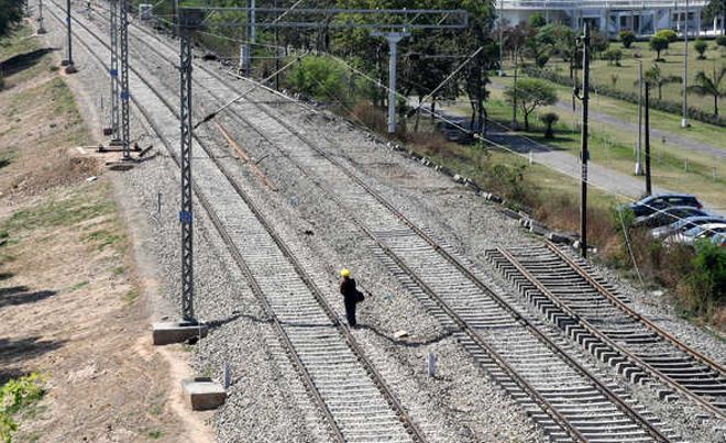 Leh rail line a poll issue in Mandi