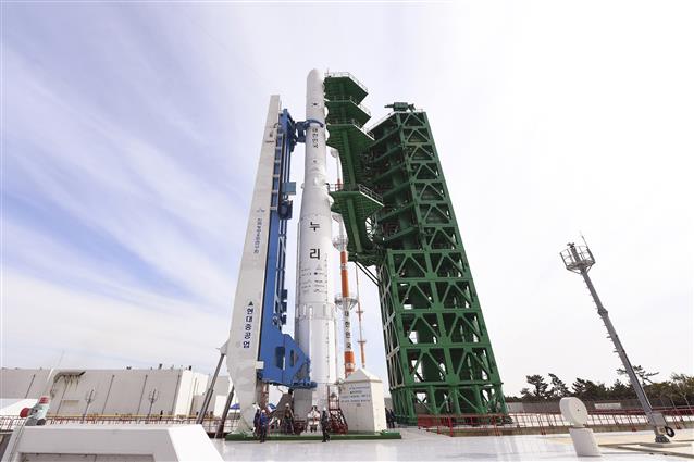 South Korea test-launches 1st domestically made space rocket