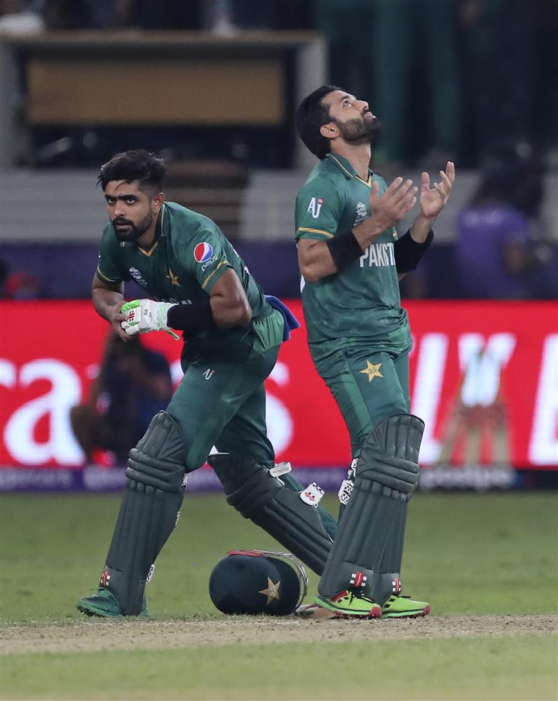 A beautiful day for Pakistan cricket Pakistan media hails Babar Azam and Cos historic win against India The Tribune India
