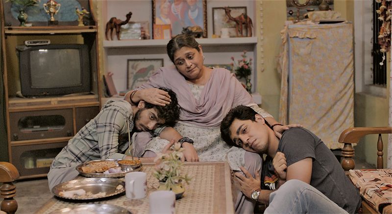 Pavan Malhotra, Supriya Pathak starrer Tabbar tackles some sordid realities