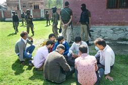 After prominent Kashmiri Pandit chemist, 2 teachers killed in Srinagar