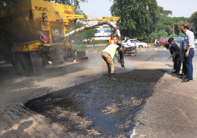 Chandigarh to go ‘smart’ with road repair work