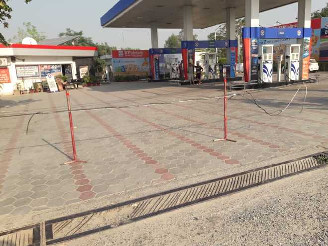 Citing low margin, owner shuts petrol station