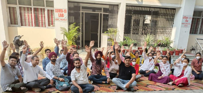 Outsourced lab employees go on strike, Covid testing hit in Punjab