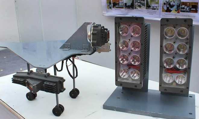CSIO transfers tech for LED aircraft lights to BEL