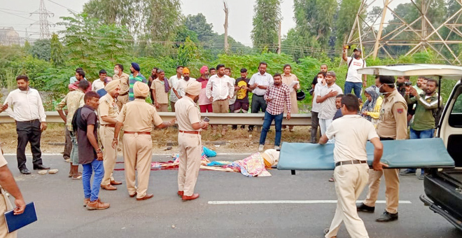 Two women crushed to death on Jalandhar-Amritsar Highway