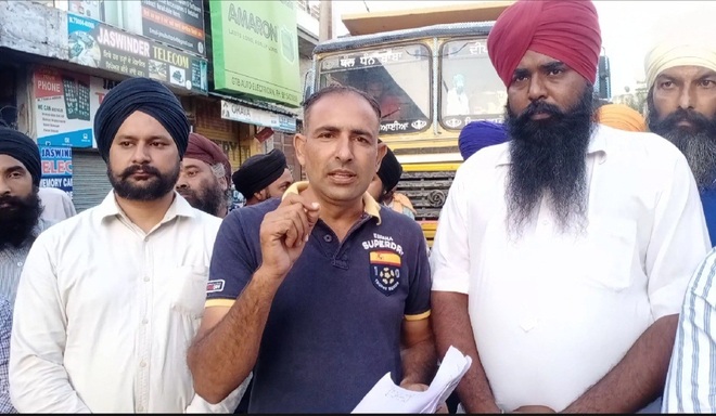 Seven activists booked  for damaging property in Amritsar