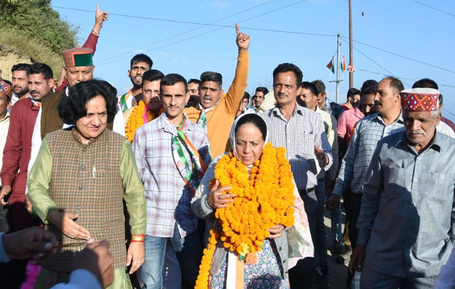 Pratibha Singh seeks vote in Sukh Ram’s name