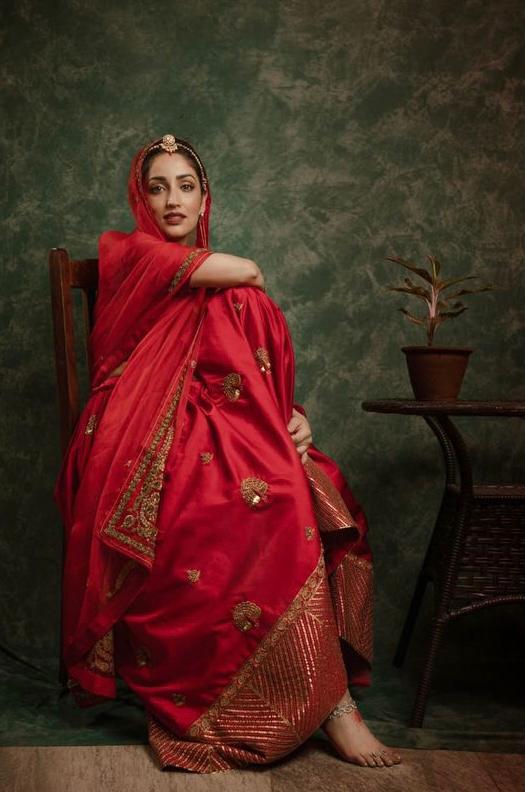 Yami Gautam’s sexy red silk lehenga worth Rs 1 lakh is the new fashion trend for brides