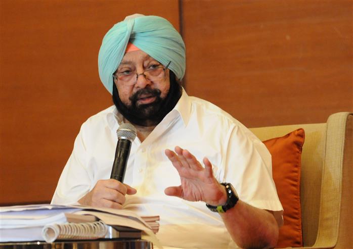 Capt Amarinder rubbishes claims of his proposed meeting with Gandhis