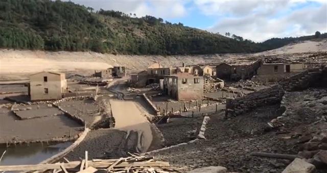 Abandoned Spanish village resurfaces after years underwater
