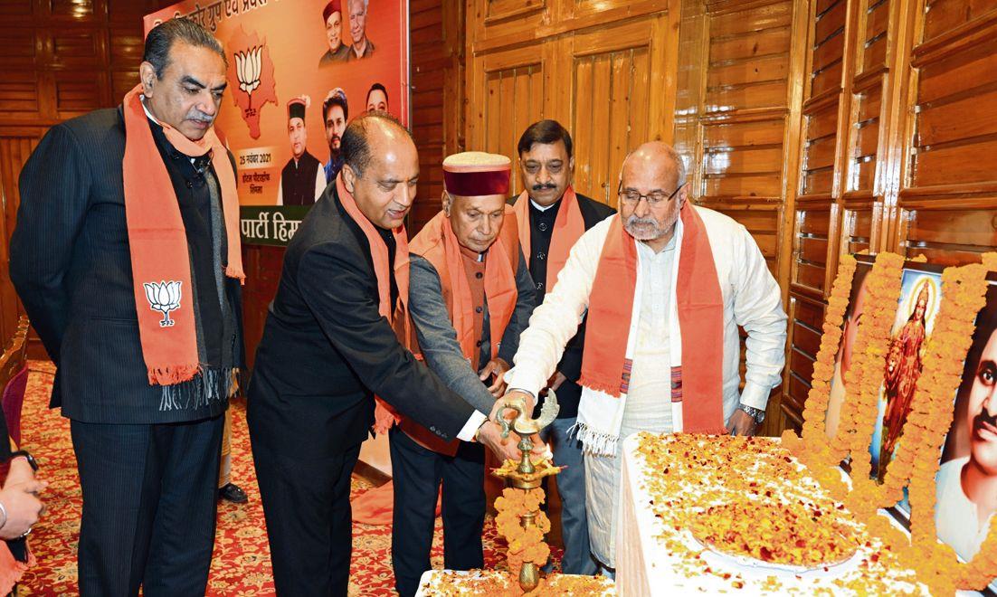 To check indiscipline, BJP to issue show-cause notice to 24 in Himachal