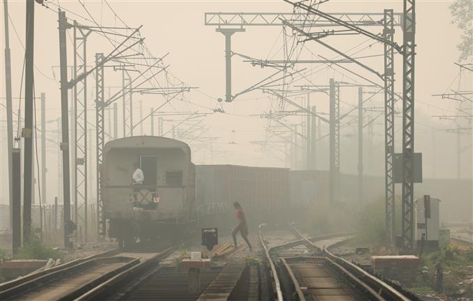 Delhi air quality severe, expected to be same tomorrow: SAFAR