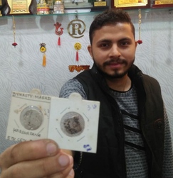 Este joven de 21 años posee monedas raras, algunas que datan de más de 2.000 años: The Tribune India
 2021