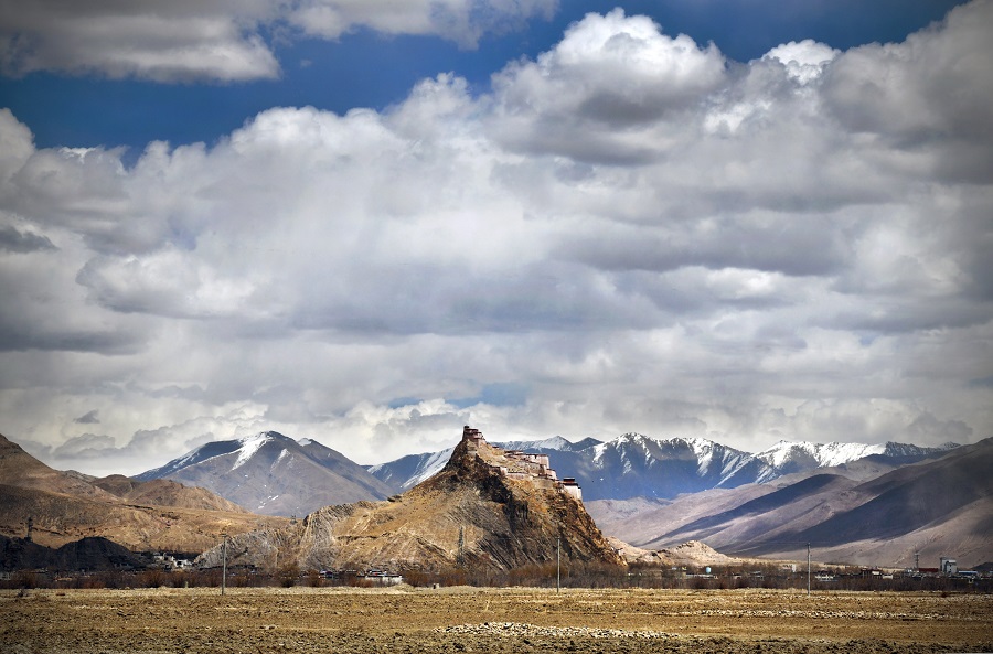 Chinese scientists profile Tibetan plateau's deep behaviours