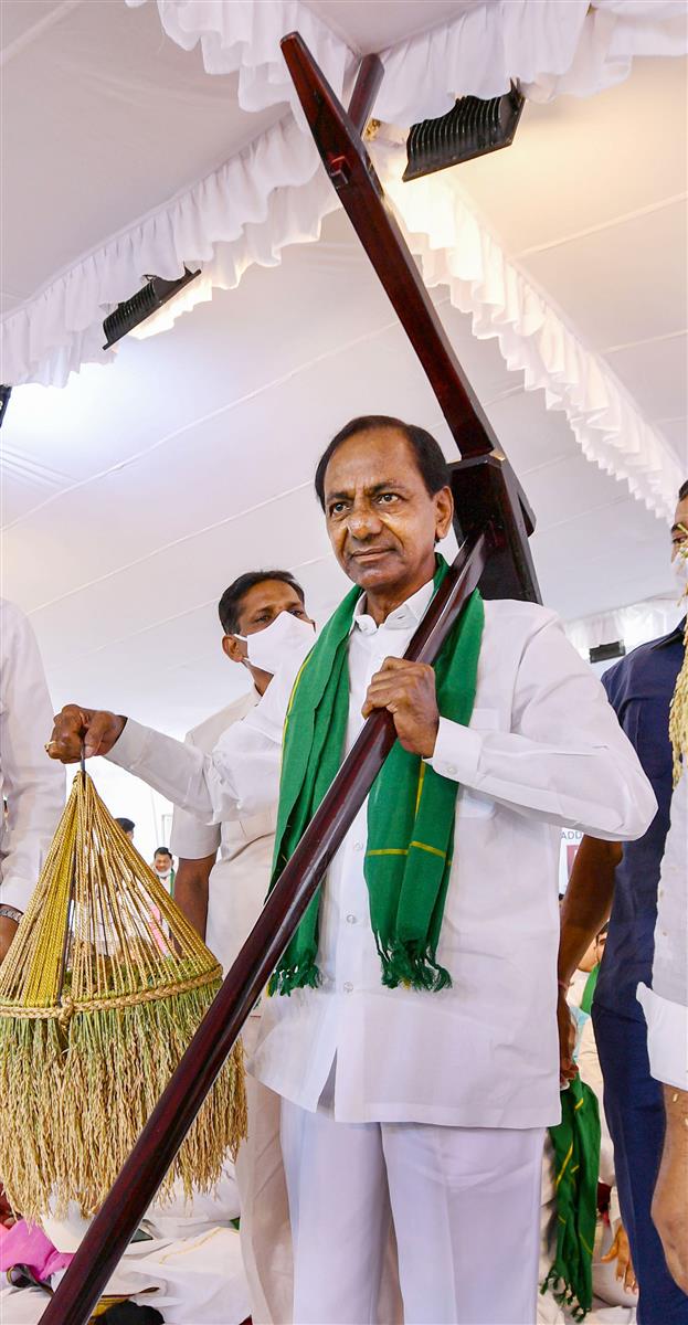 Telangana CM to provide Rs 23 crore relief to farmer families