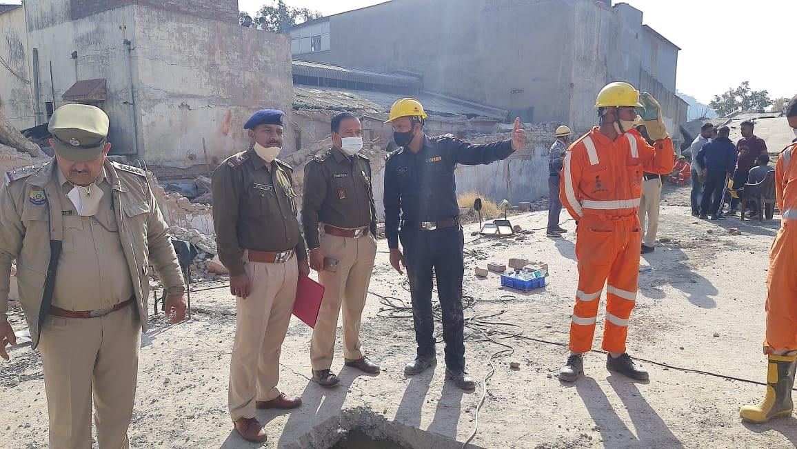 Labourer buried under building debris in Parwanoo still untraced