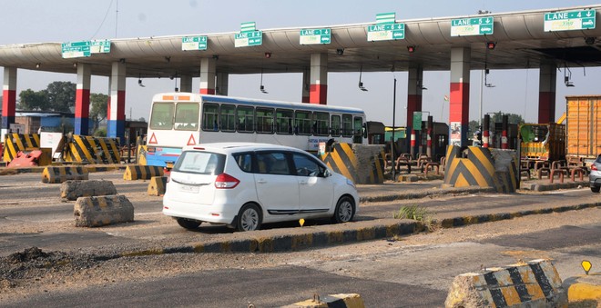 Toll plazas on NH-44 suffer Rs 550-cr loss