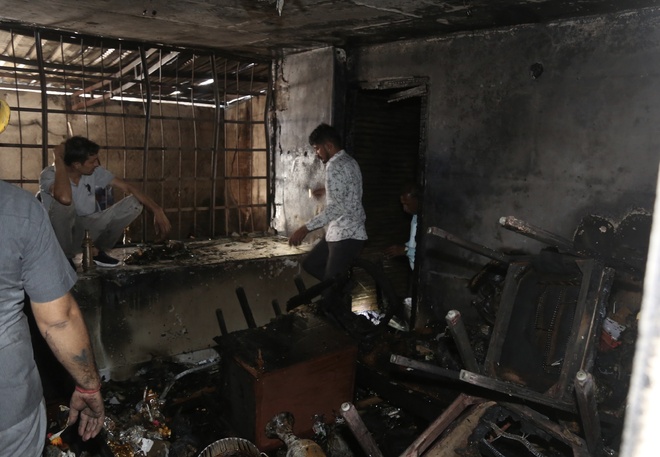 Fire breaks out at Panchkula gift shop