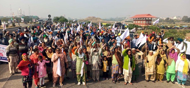 Farmers’ jatha from Amritsar leaves for Singhu border to observe protest anniversary