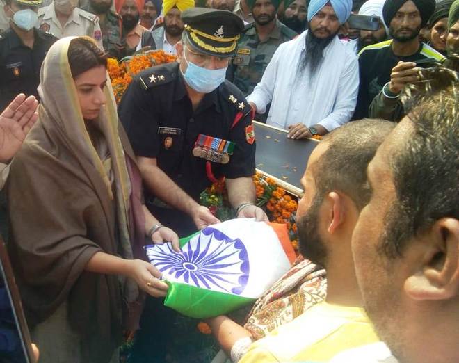 Hoshiarpur sepoy killed in J&K cremated with military honours