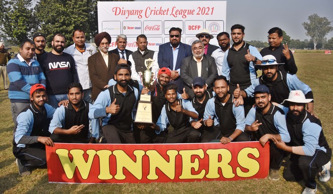 Punjab Lions walk away with trophy