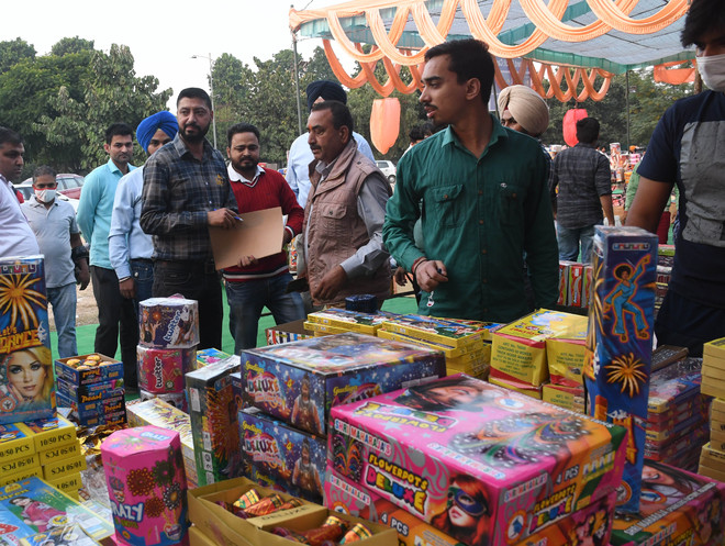 Illegal cracker stalls come up in Mohali