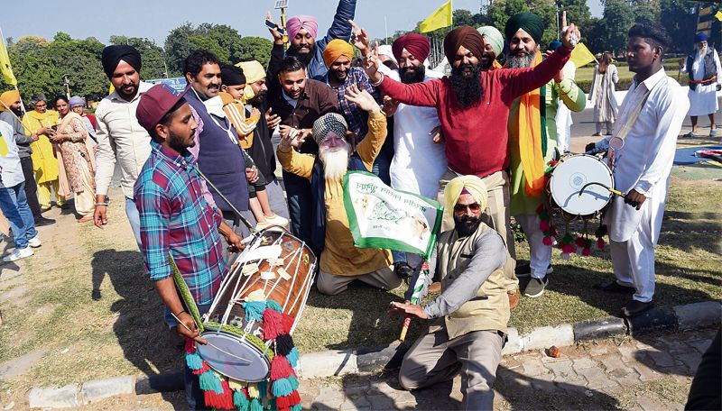 Farmers victorious: Gurpurb cheer for farm activists across tricity