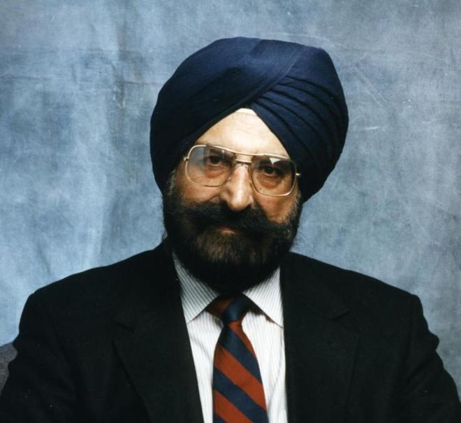 Indian-American Narinder Singh Kapany who laid groundwork for high-speed Internet gets Padma Vibhushan