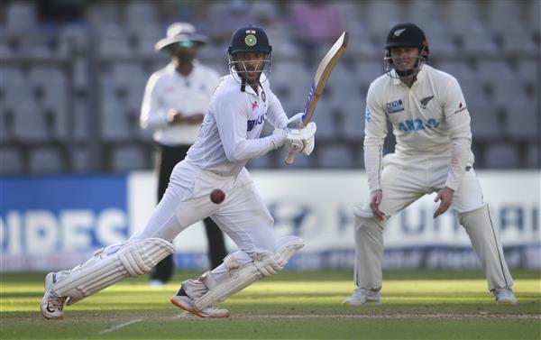 2nd Test, Day 2: India in commanding position, lead New Zealand by 332 runs
