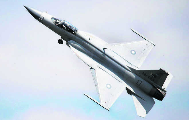 Pakistan buys 25 China-made  J-10C fighter jets