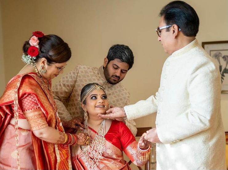 She did not colour her grey hair even on her wedding. Taarak Mehta ka Oolta Chashma's Jethalal's 'real' daughter Niyati wins hearts online