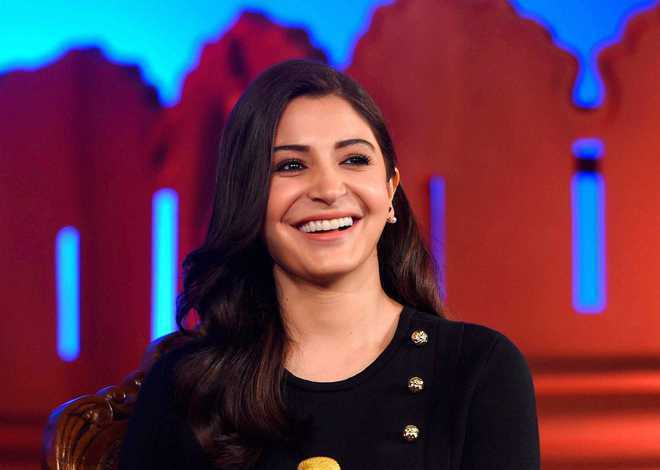 Anushka Sharma confirms Vicky Kaushal, Katrina Kaif will be her new  neighbours