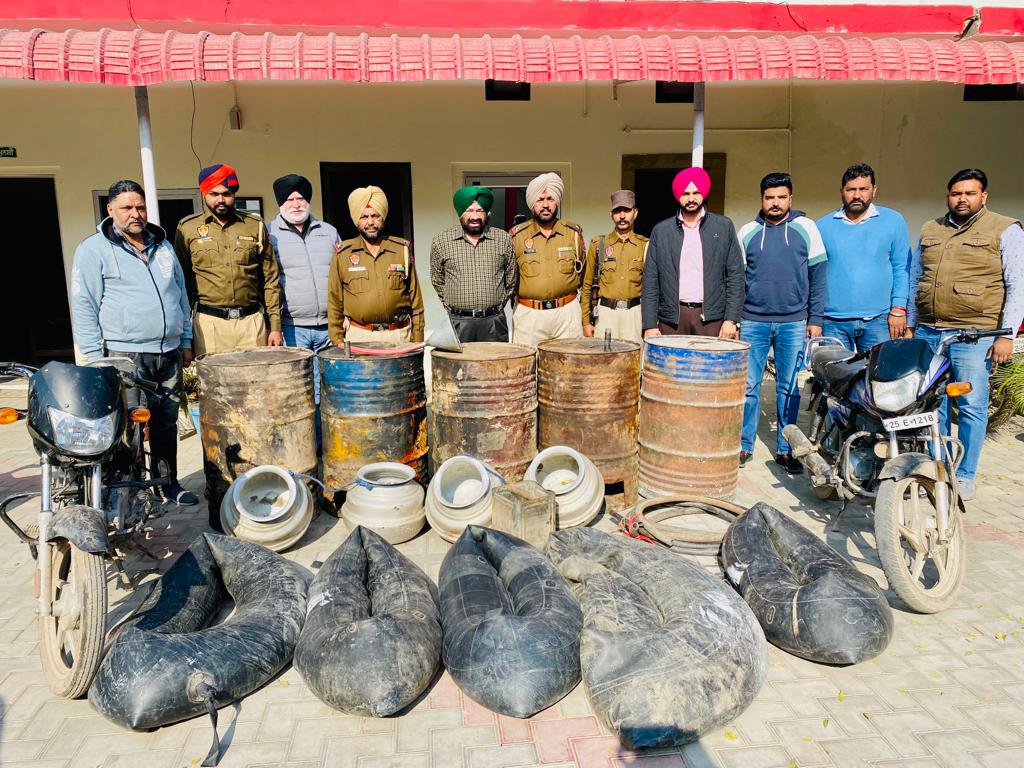 7,200-litre lahan, 600 bottles of illicit liquor recovered near Sutlej at Sidhwan Bet; 4 booked