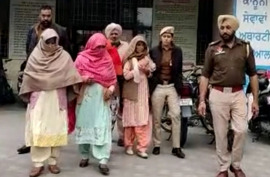 Four members of chain snatching gang arrested