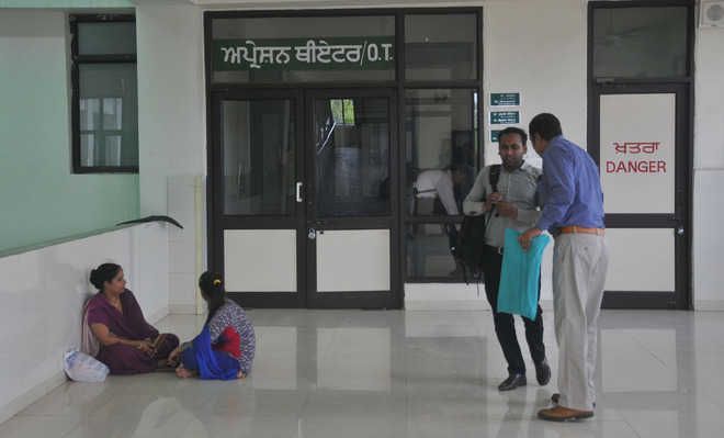 Child dies during treatment, kin create ruckus at Mohali hospital