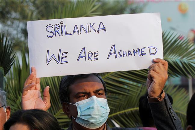 Lynched Sri Lankan's nearly all bones broken, 99% body burnt: Pak report