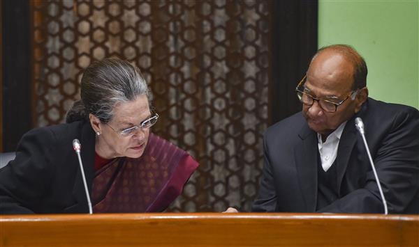 Sonia Gandhi meets Pawar, Abdullah, other oppn leaders to evolve joint strategy in Parliament