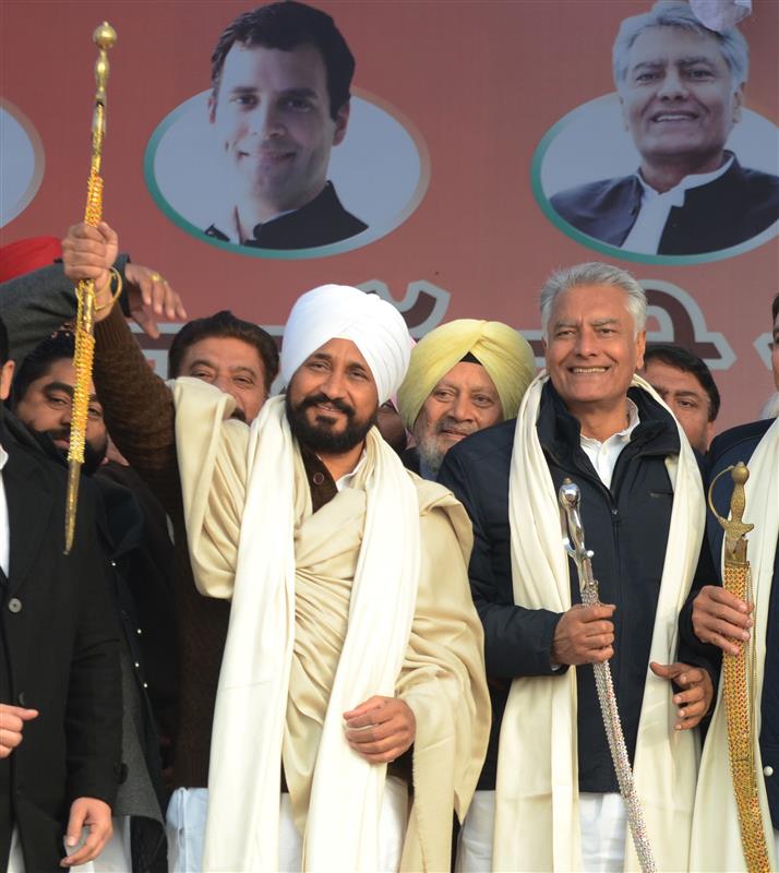 Sunil Jakhar takes a jibe at Navjot Singh Sidhu for giving Pargat Singh's rally a miss